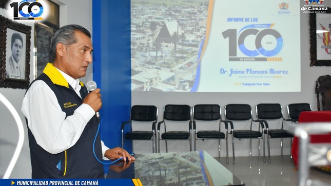 Alcalde De La Provincia De Camaná Y Funcionarios Informaron Los 100 Primeros Días De Gestión