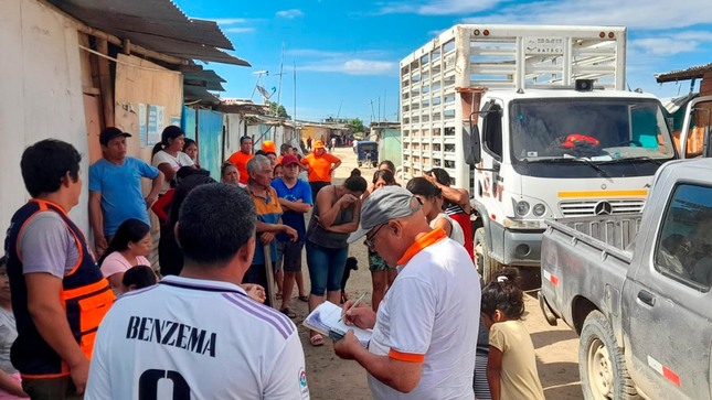 La Municipalidad continúa llevando a los afectados y damanificados por las lluvias