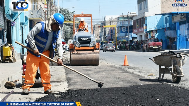 Trabajos De Resanado De Vias En El Cercado De Camaná