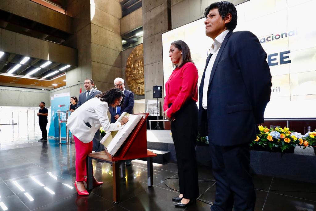 Ministra de Cultura: “El 47,3 % de peruanos leyó por lo menos un libro, según la Encuesta Nacional de Lectura 2022”