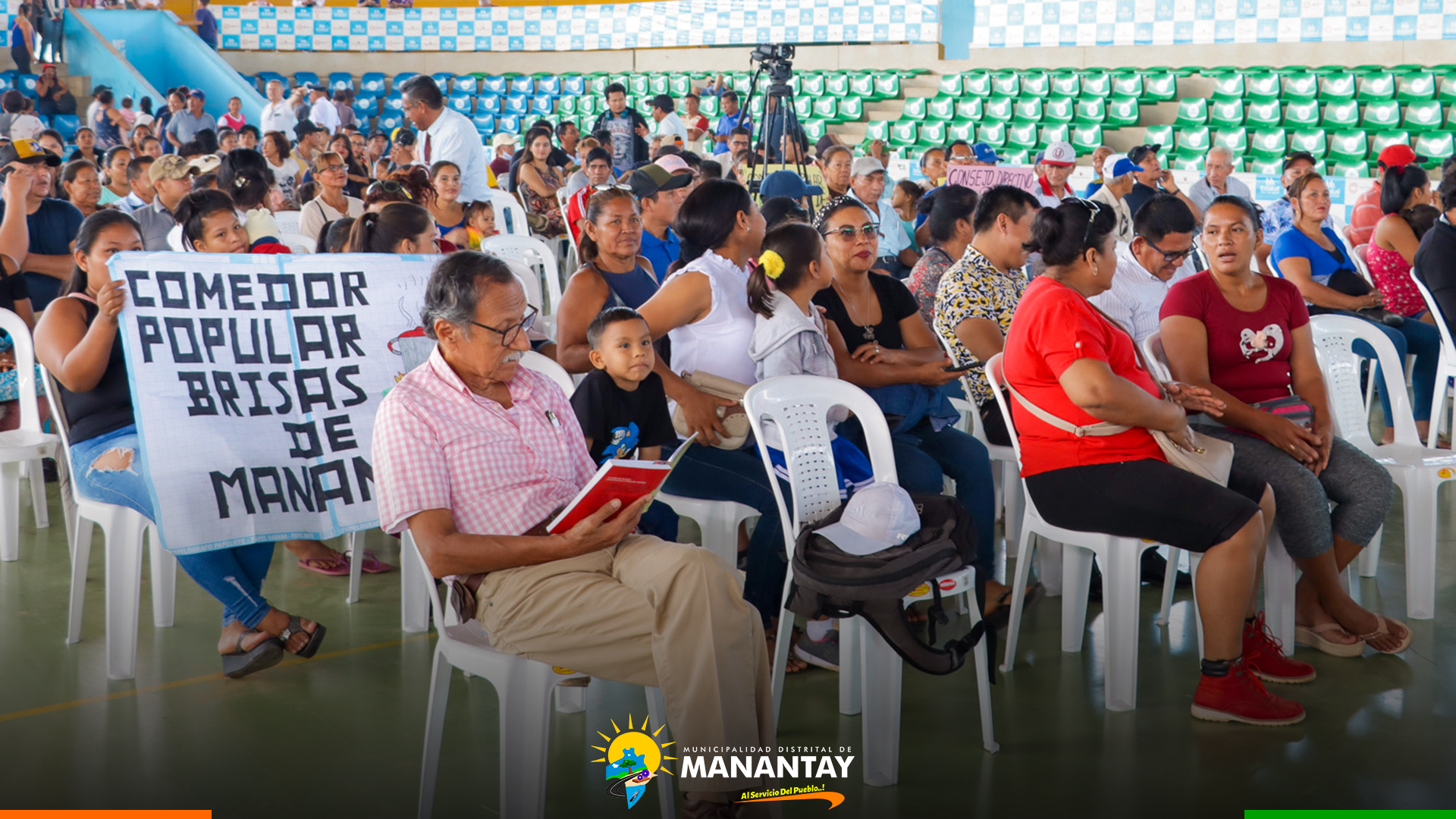 Alcalde de Manantay informó a la población sobre los 100 días de gestión municipal.