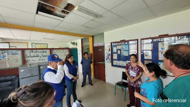Defensora supervisa colegio
