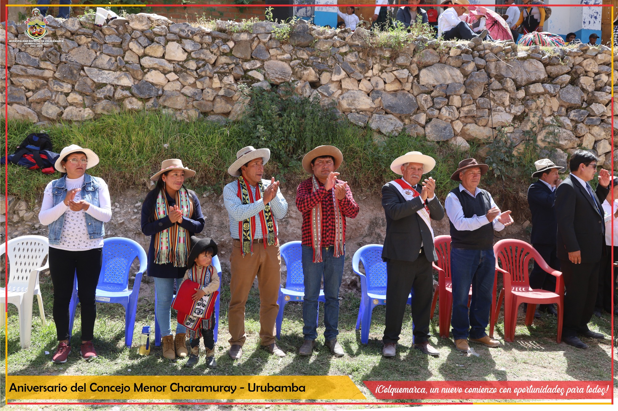 La Municipalidad Distrital de Colquemarca representada por nuestros regidores Baustista Millio Yucra, Juan Rafael Zapata Choque y Bertha Salhua Chacnama, realizaron una visita protocolar al Centro Poblado de Charamuray - Urubamba, con motivo de su XXVI Aniversario de Creación Política.
Durante su visita, nuestros regidores fueron recibidos cálidamente por el Alcalde del Concejo Menor de Charamuray, Sr. Martin Gamero Soto y su plana de regidores, y pudieron presenciar el desfile de instituciones y organizaciones, así como el concurso de danzas, eventos que se llevaron a cabo en el marco de la celebración.
La Municipalidad Distrital de Colquemarca extiende sus felicitaciones al Centro Poblado de Charamuray Urubamba por este importante evento, que reúne y promueve las tradiciones y costumbres de nuestra comunidad. Asimismo, agradecemos a todas las personas que participaron 
Nos comprometemos a seguir trabajando de manera conjunta con todas las comunidades de nuestro distrito, en la promoción y difusión de nuestras costumbres y tradiciones, así como en el impulso del desarrollo y progreso de nuestro querido Colquemarca.
¡Colquemarca, un nuevo comienzo con oportunidades para todos!
Prof. Santos Oviedo Ataucuri - Alcalde
Gestión 2023 - 2026
