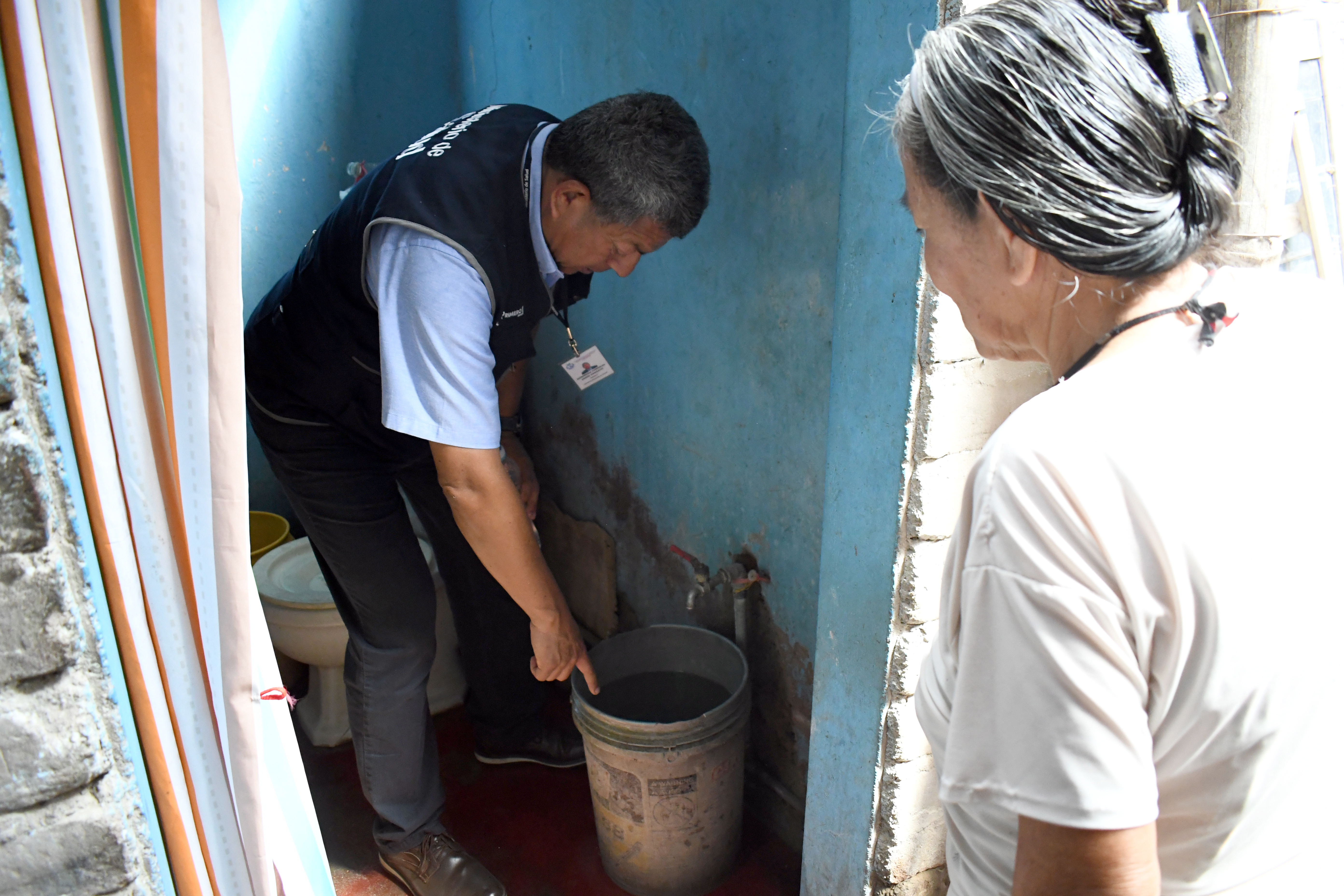 Soldados se suman a la lucha contra el dengue en Lambayeque