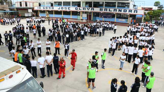 Participación responsable y masiva de escolares 