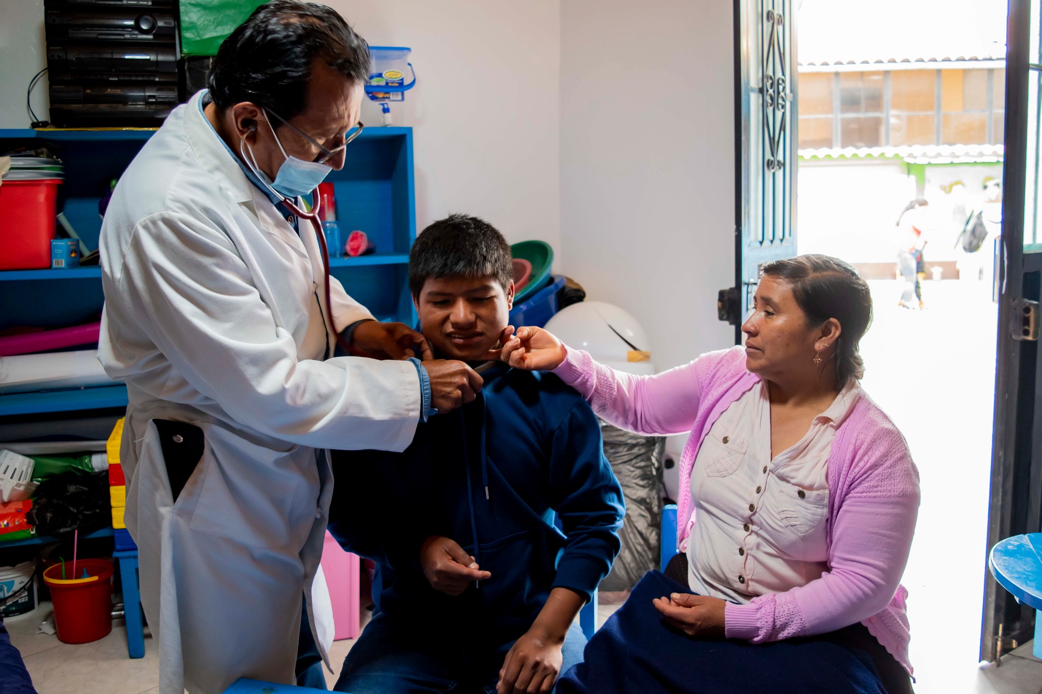 Campaña De Salud Médica Al Centro De Educación Básica Especial