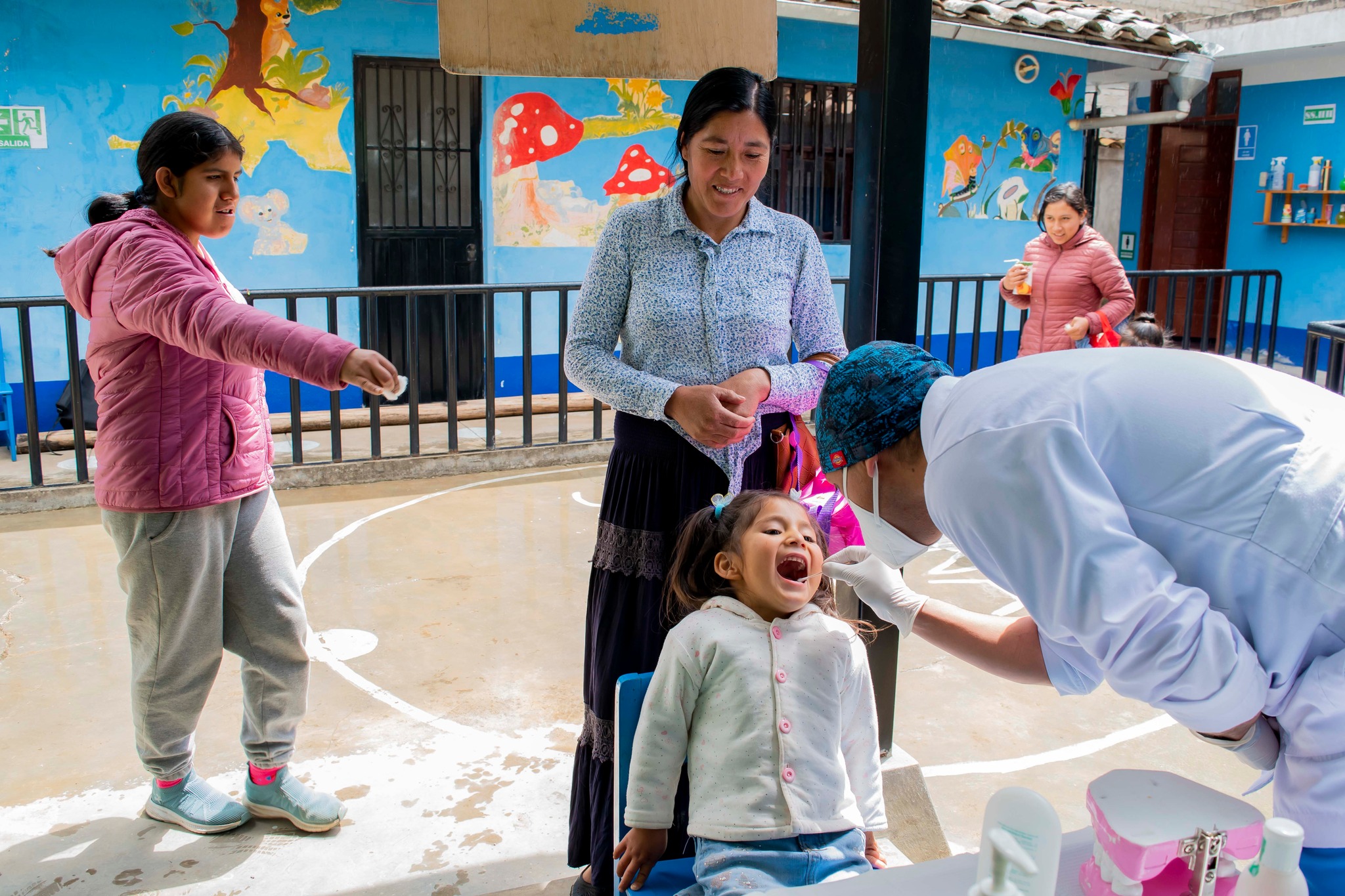 Campaña De Salud Médica Al Centro De Educación Básica Especial