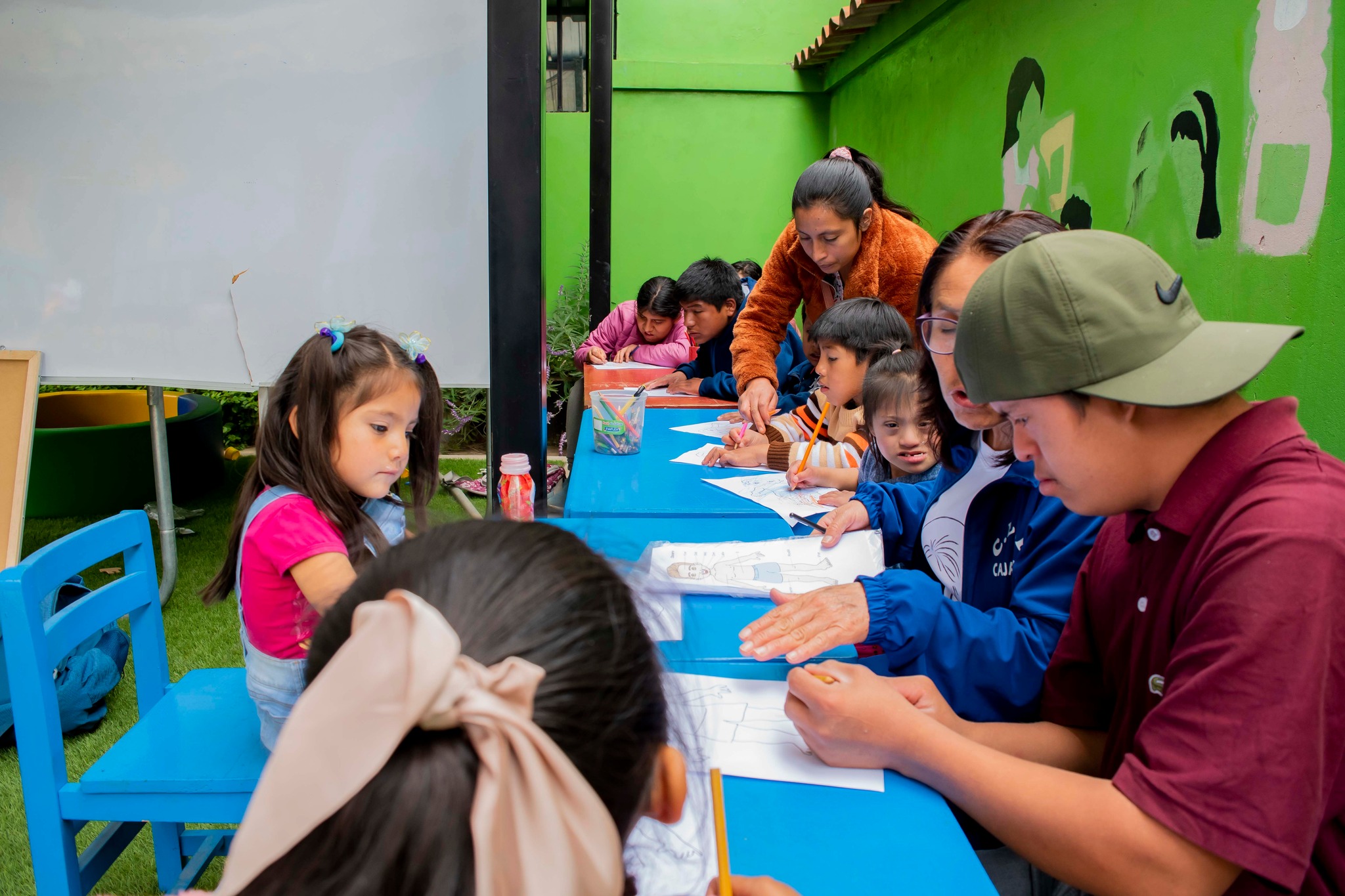 Campaña De Salud Médica Al Centro De Educación Básica Especial