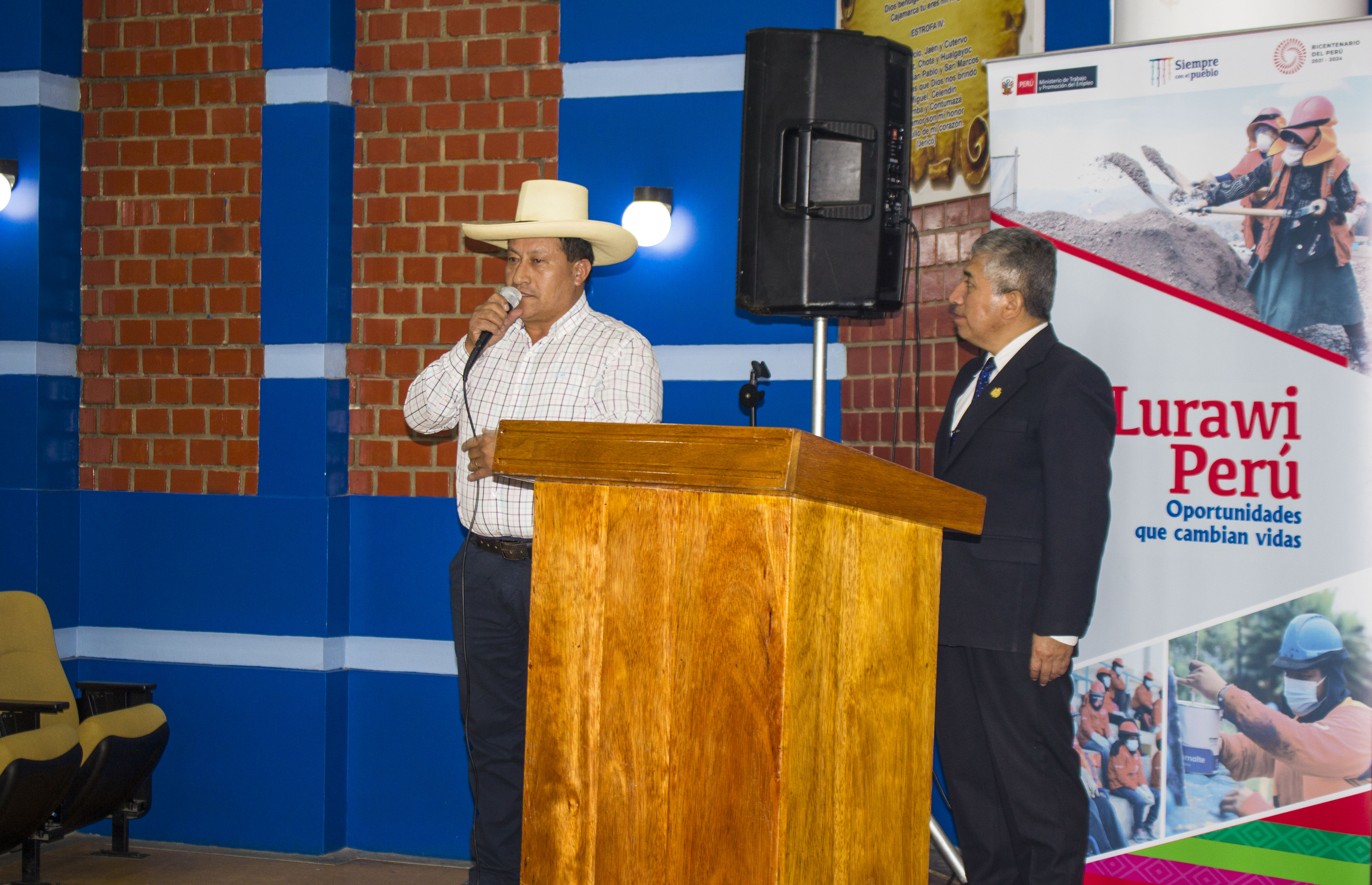 Firma de convenio con el Programa de Empleo Temporal "Lurawi Perú" para Lajas.