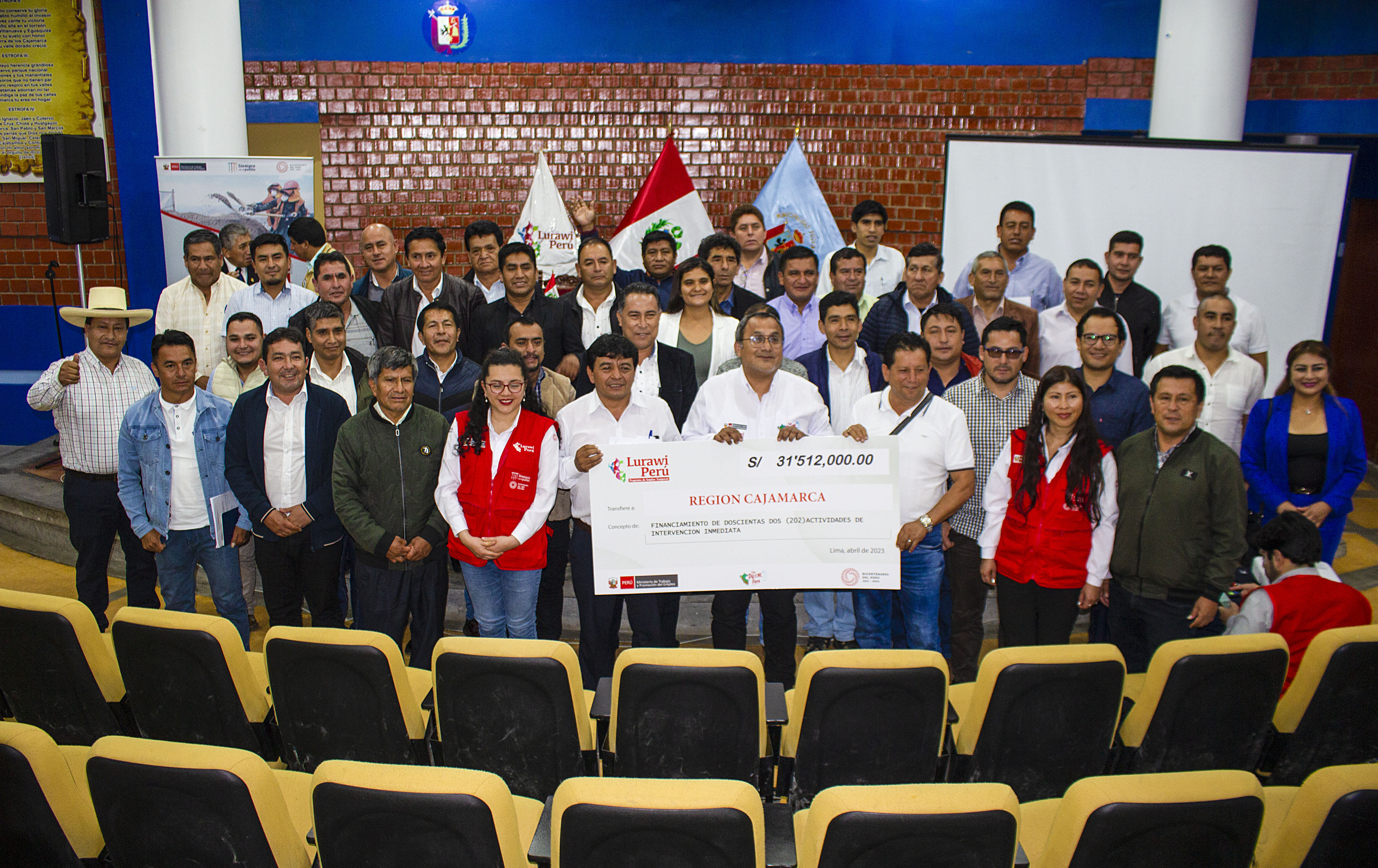 Firma de convenio con el Programa de Empleo Temporal "Lurawi Perú" para Lajas.