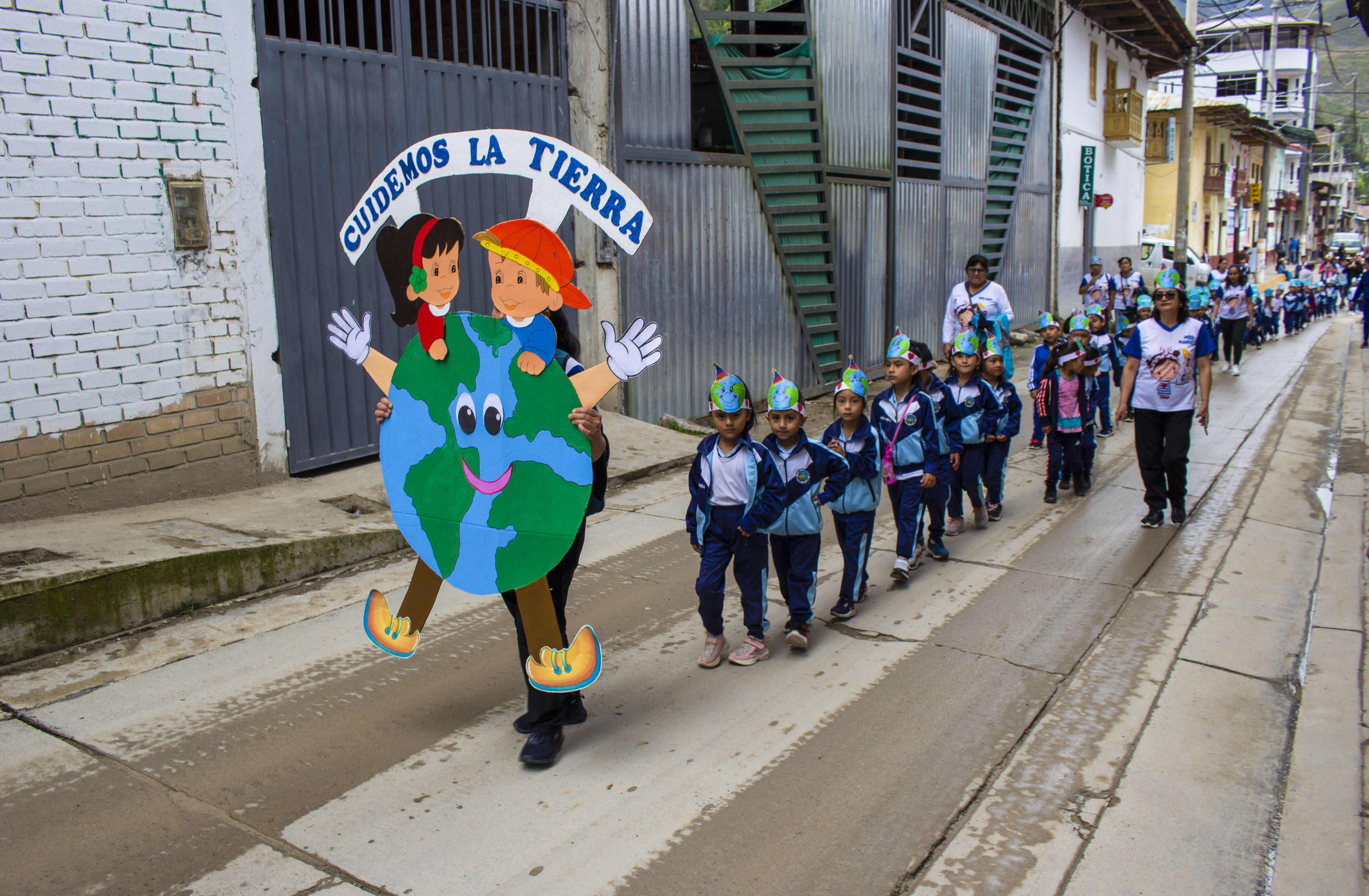 Pasacalle por el Día Mundial de la Tierra en Lajas 