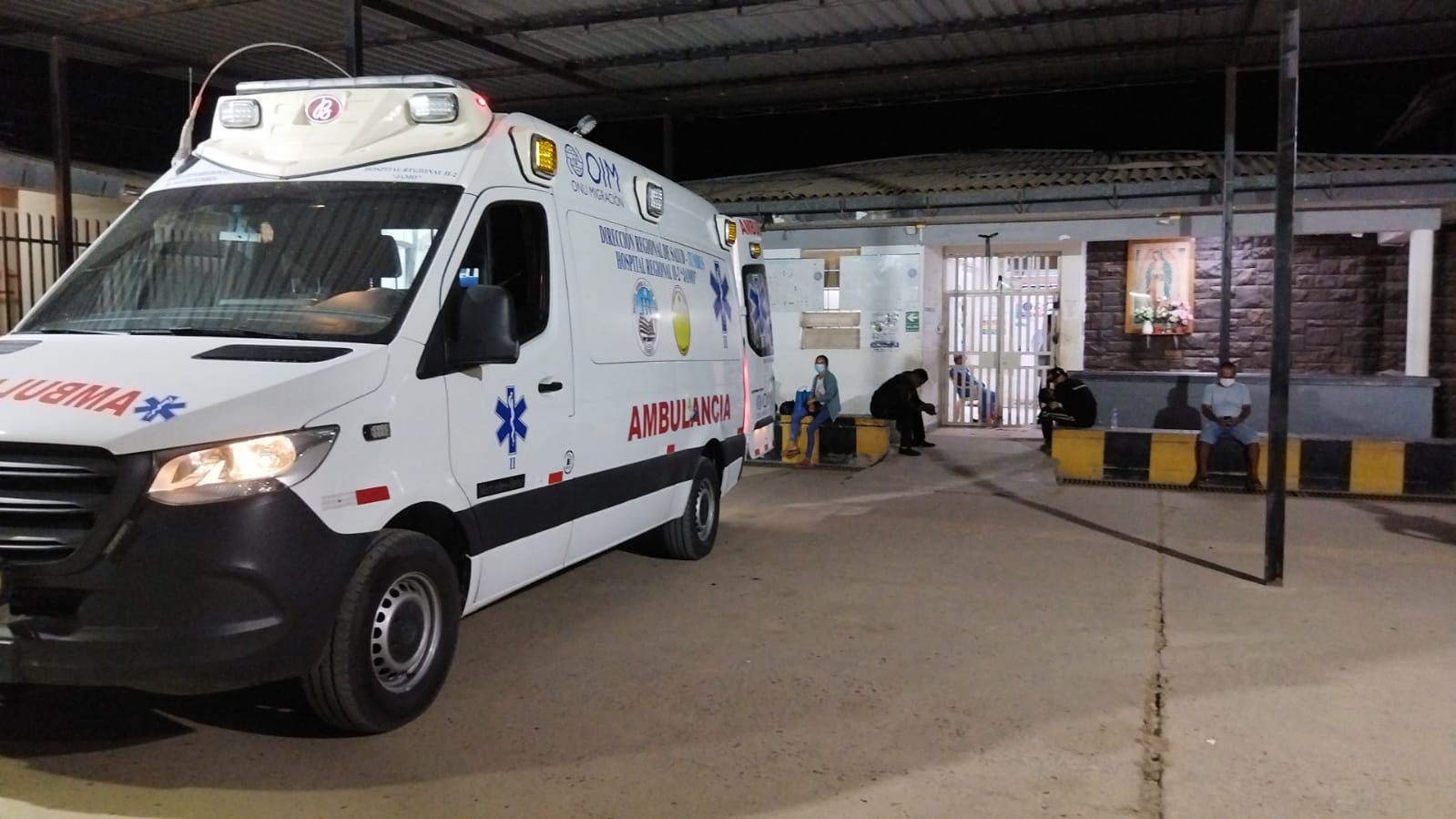 Una puérpera de 18 años de edad es trasladada en ambulancia aérea hasta el Instituto Nacional Materno Perinatal de Lima