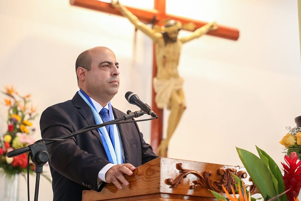 El alcalde Pedro Spadaro participó de la Misa y Te Deum, por el 166 aniversario de la elevación del Callao a la denominación de 𝗣𝗿𝗼𝘃𝗶𝗻𝗰𝗶𝗮 𝗖𝗼𝗻𝘀𝘁𝗶𝘁𝘂𝗰𝗶𝗼𝗻𝗮𝗹