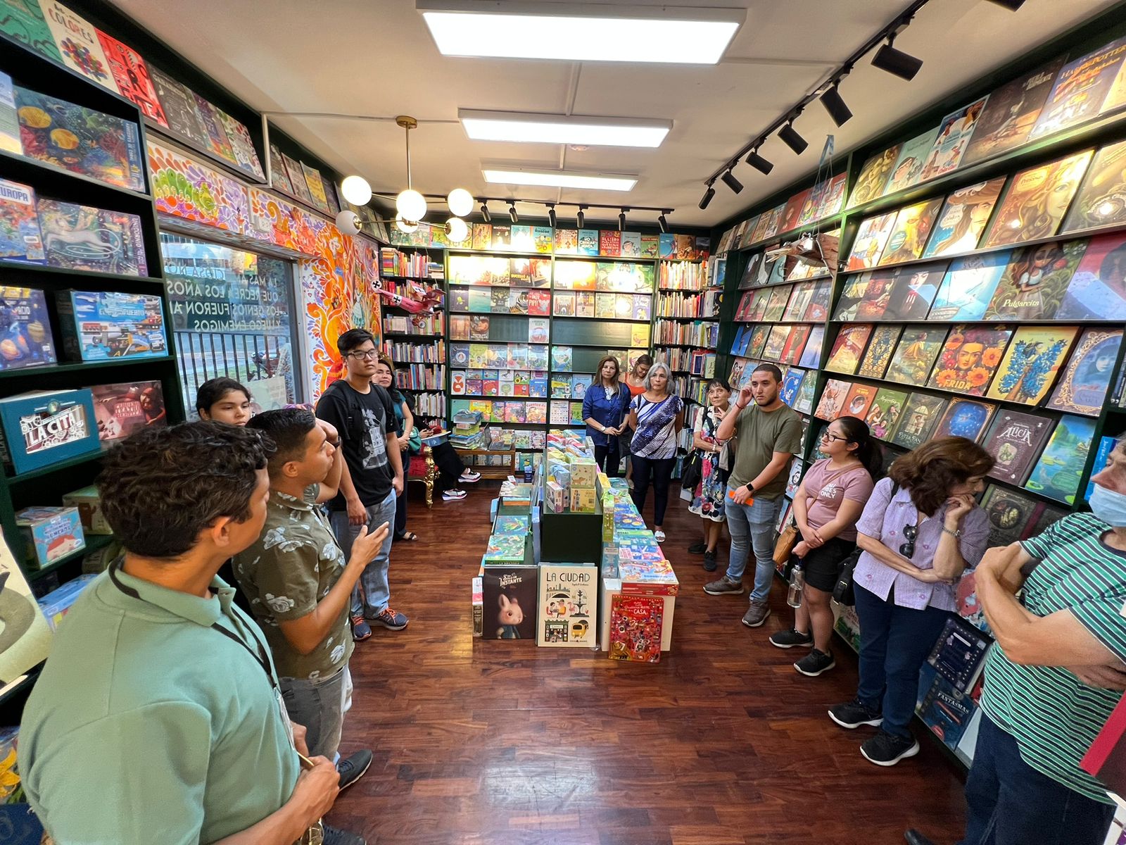 Se realiza el primer "Circuito Turístico San Isidro Literario"