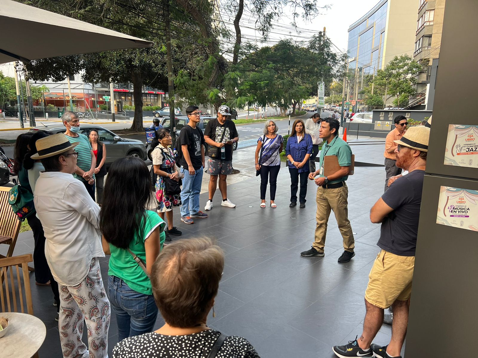 Se realiza el primer "Circuito Turístico San Isidro Literario"