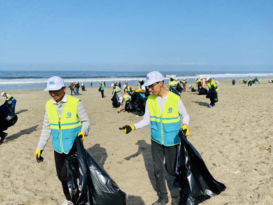 Jornada de limpieza en las playas.