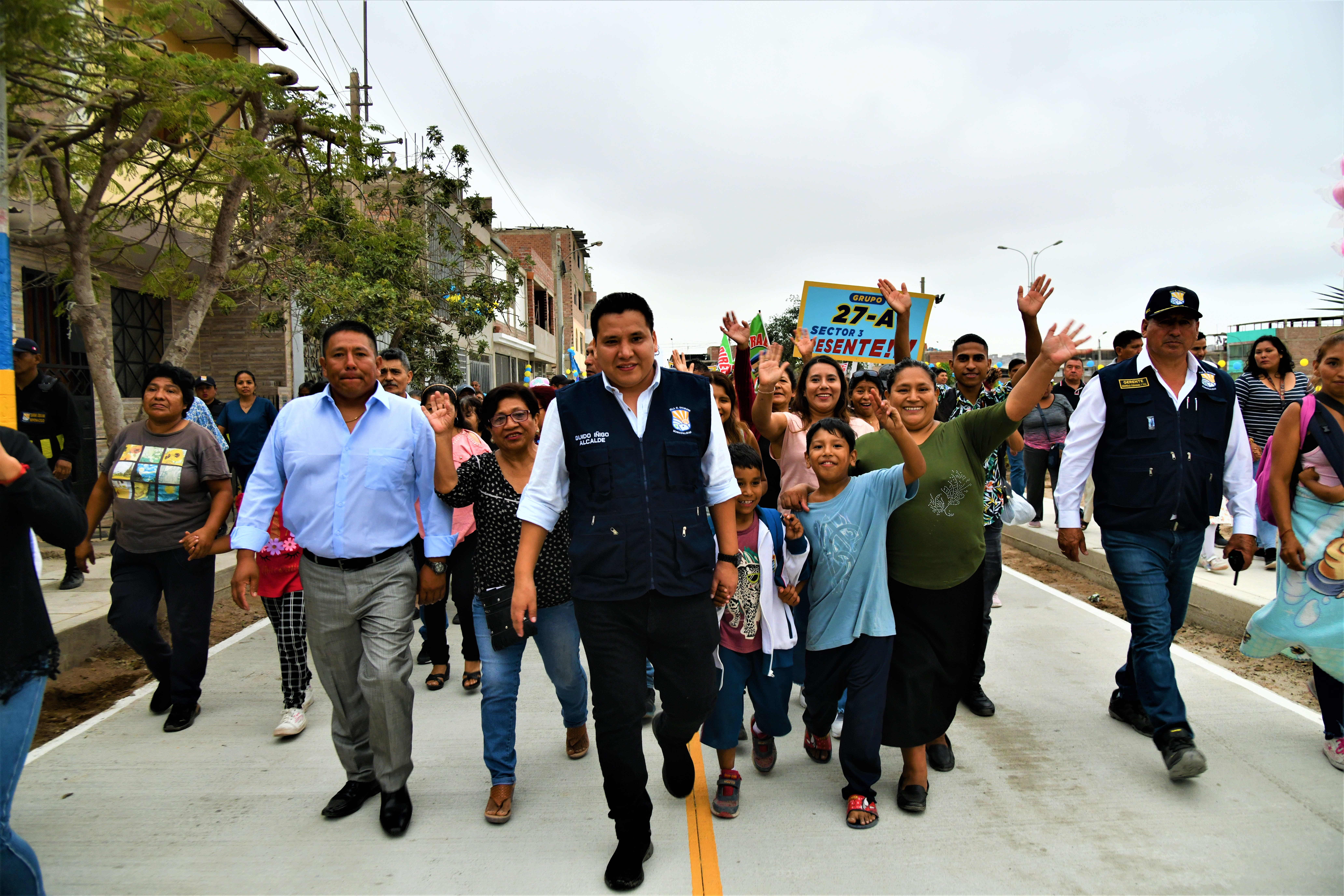 Inauguración de pistas y veredas del Sector 6 Grupo 6A.