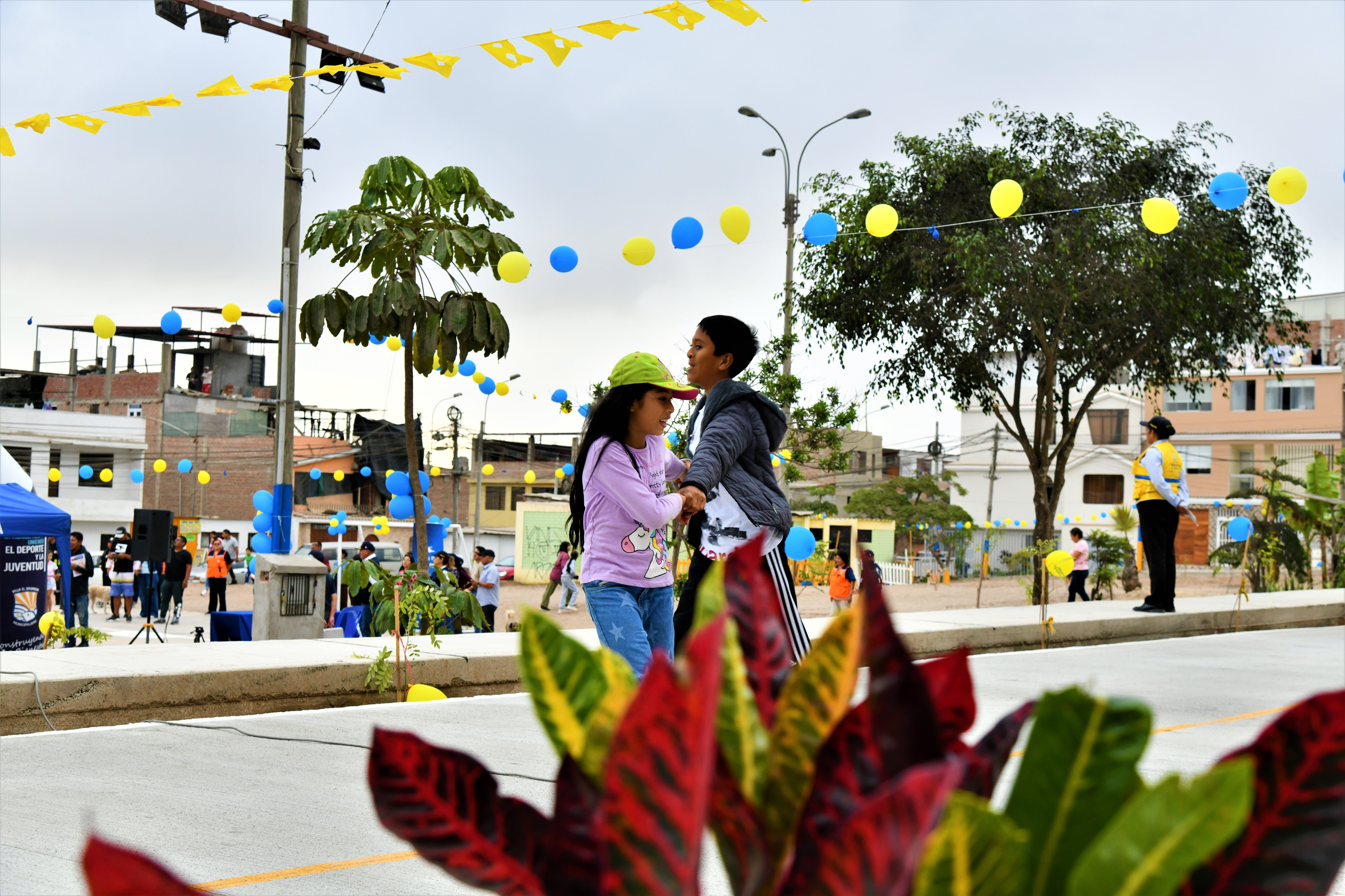 Inauguración de pistas y veredas del Sector 6 Grupo 6A.