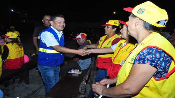Imagen ceremonia de juramentación de coordinador