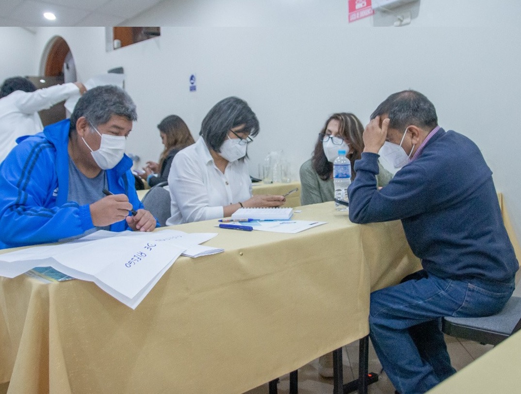 Minsa refuerza capacidades de los profesionales de la salud en el manejo del dengue