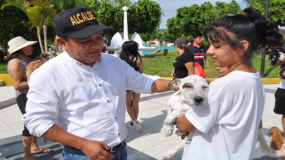 Imagen de la campaña de vacunación canina
