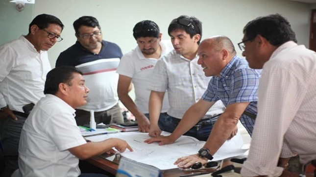 Imagen de la reunión para nuevo trazo de emisor sur