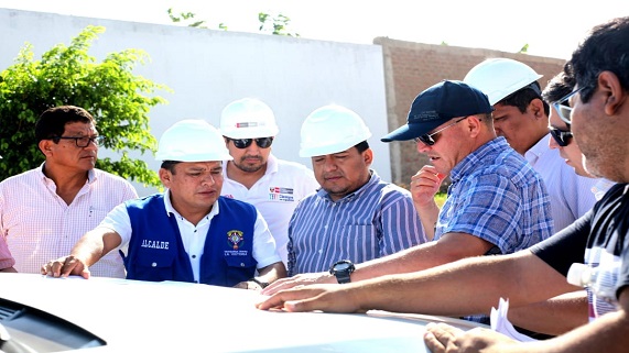 Imagen de la reunión para nuevo trazo de emisor sur