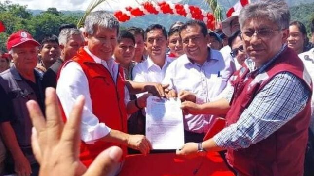 Alcalde provincial participa de suscripción de convenio de cooperación interinstitucional