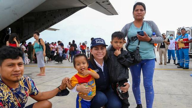 “Operación Vida”: Minsa traslada vía aérea a 23 niños y niñas de Yurimaguas hacia Lima para recibir atención especializada