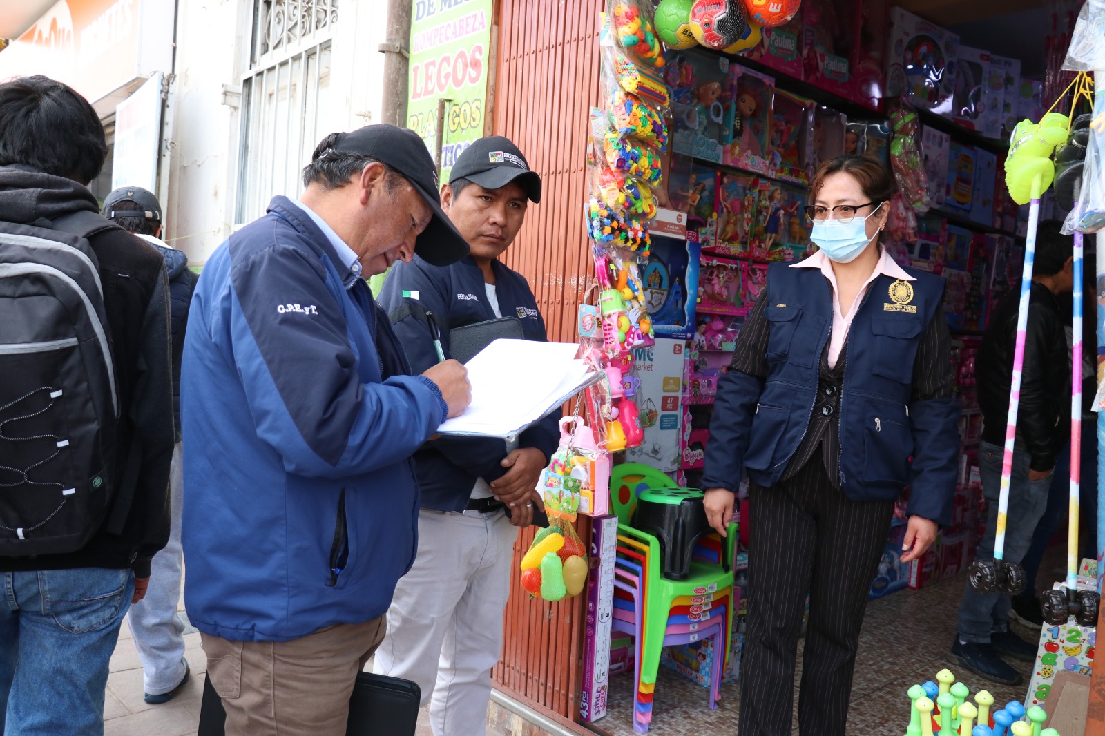 Con presencia de rompecabezas con moho