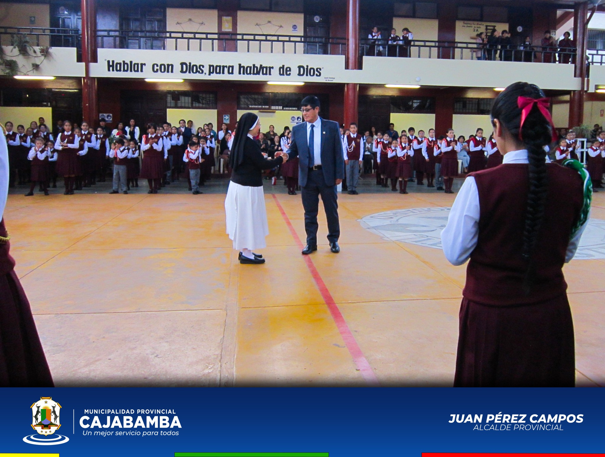 Imposición de Distintivos en Brigadieres y Policías Escolares de la I.E “Nuestra Señora Del Rosario”