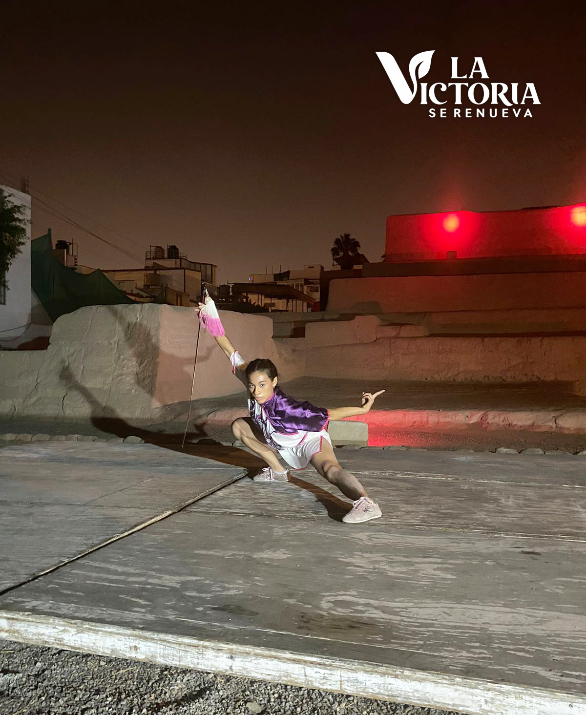 Noche de danza en la huaca Santa Catalina