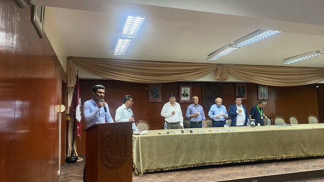 MUNICIPALIDAD REALIZÓ PRESENTACIÓN DEL LIBRO EL PRÓCER RESPLANDECIENTE