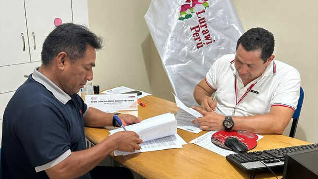 Archivo JPG de la firma del convenio con LURAWI PERÚ