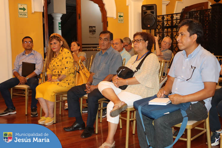 reuniones periódicas con las juntas vecinales con el objetivo de escuchar sus sugerencias e ideas 💡 para la mejora del distrito.