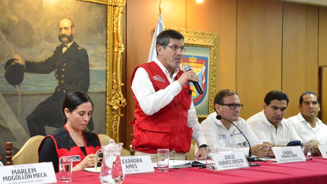 Chávez Cresta sostuvo que es el momento de brindar soluciones a la emergencia por lluvias en Piura.