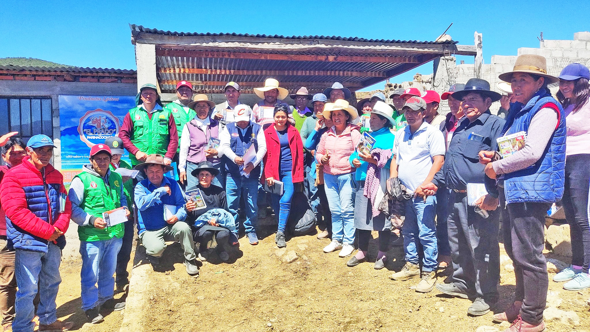 Productores ganaderos de Parinacochas fortalecen sus capacidades productivas mediante pasantía