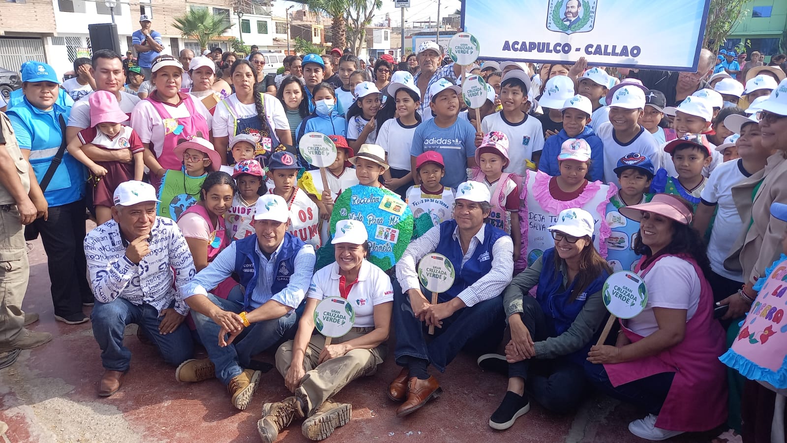 La Municipalidad Provincial del Callao a través del Programa EDUCCA, se sumo a la GRAN CRUZADA VERDE NACIONAL realizada por MINISTERIO DEL AMBIENTE