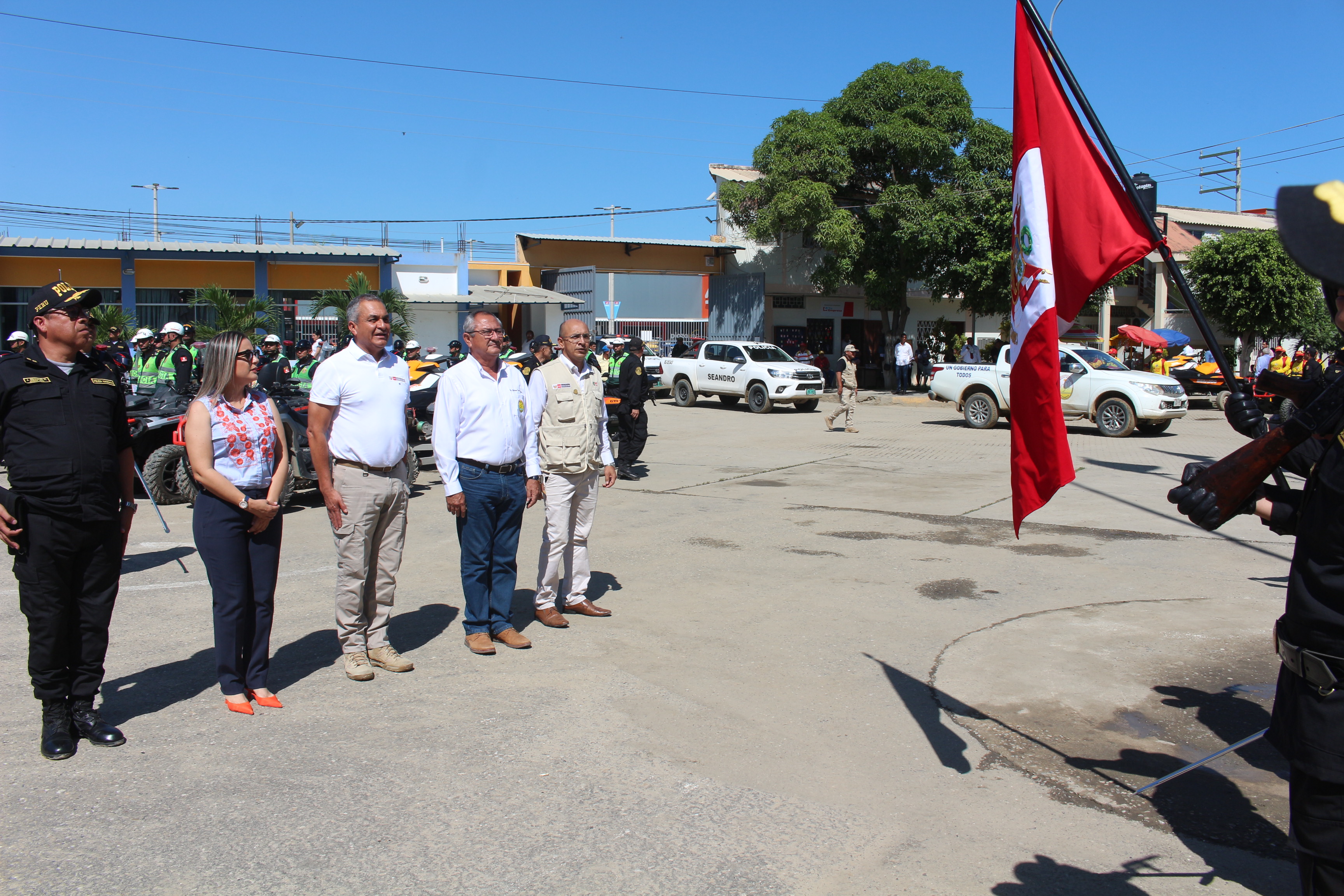 Gobierno Regional de Tumbes entregó 23 motocicletas a la policía nacional del Perú