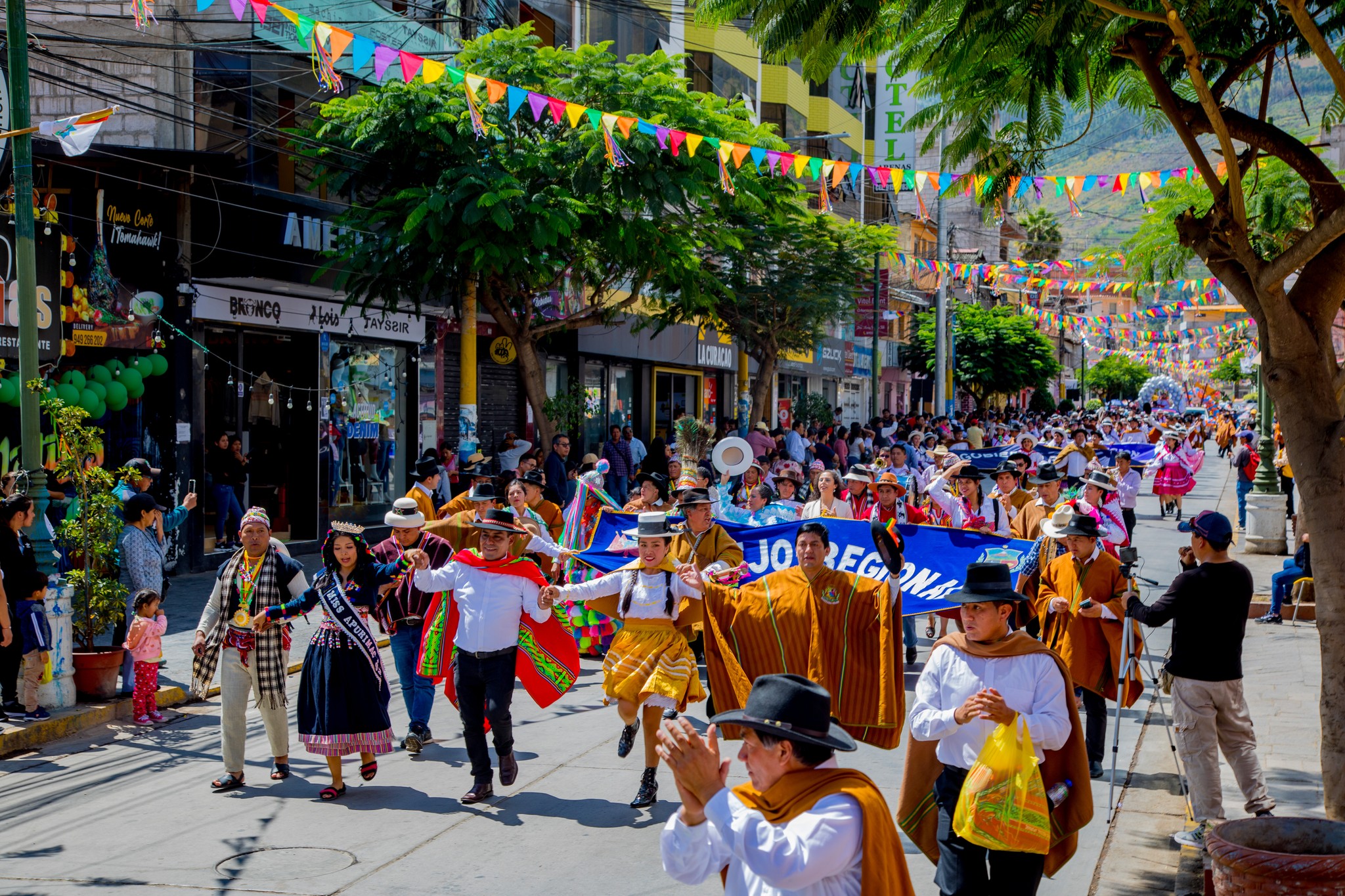 Pasacalle por el 150 aniversario de la región de Apurímac