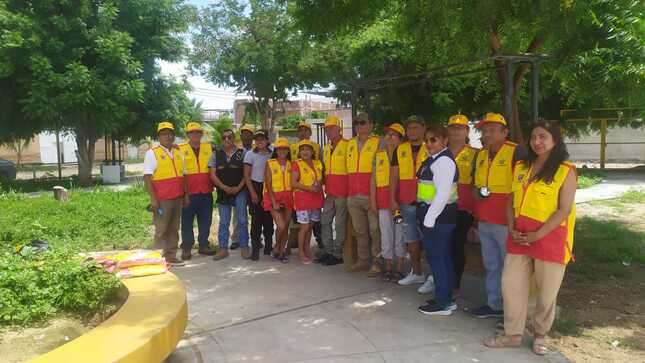 Participaron el jefe Seguridad Ciudadana y Serenazgo, Herbert Mendoza Romero; la SO3 PNP Helen Alzamora en representación de la Comisaría los Algarrobos y los vecinos