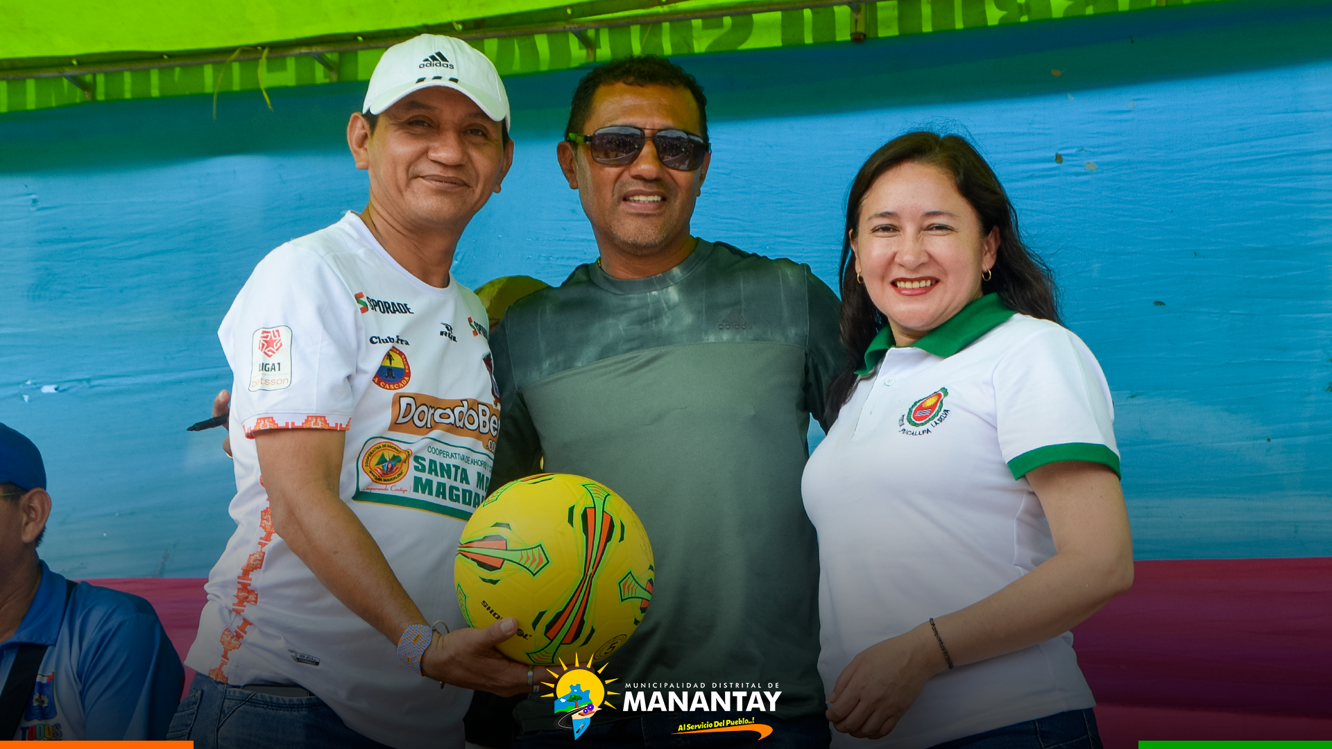 Alcalde de la Municipalidad de Manantay participó del 28 Aniversario de la I.E Villa el Salvador.