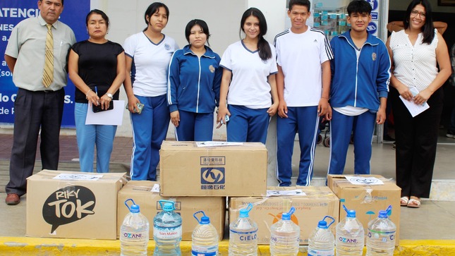Institución educativa privada "María Montessori" entregó donativos a la municipalidad para los damnificados de La Perla