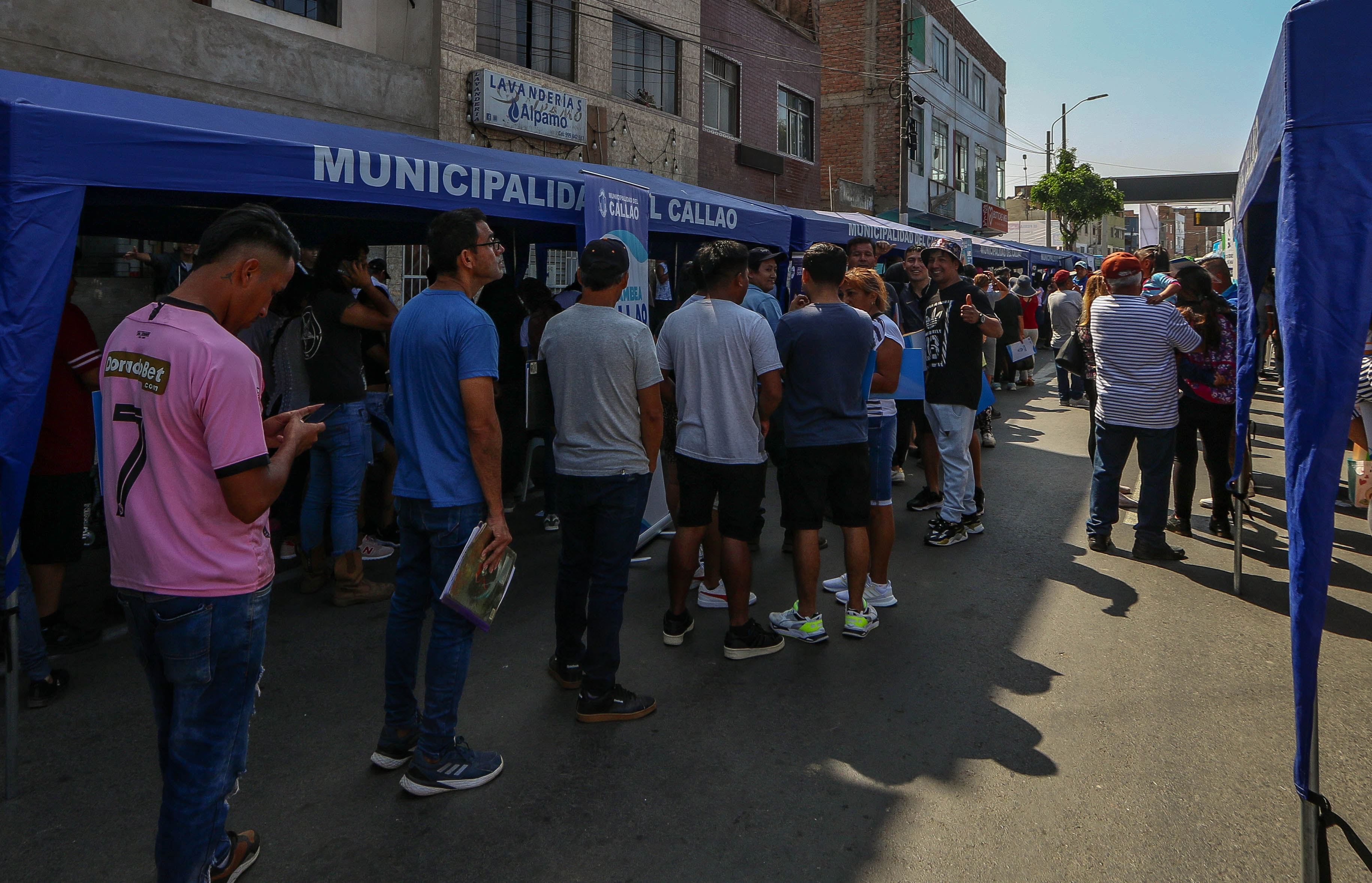 Más de 500 vecinos se vieron beneficiados de una edición más del “𝗖𝗵𝗮𝗺𝗯𝗲𝗮 𝗖𝗮𝗹𝗹𝗮𝗼”.