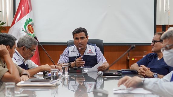 Gobernador anuncia financiamiento para vehículos policiales y central de videovigilancia