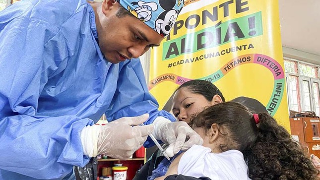 Foto 1 de Diris Lima Centro aplica más de 42 mil dosis durante la Semana de Vacunación en las Américas