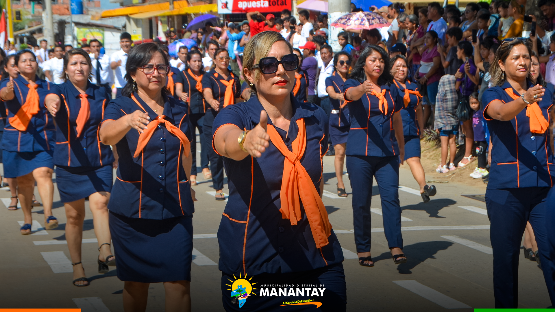 Alcalde de Manantay participó del 50 Aniversario de la I.E SAN FERNANDO.