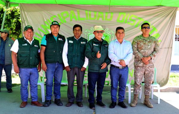 ANDRÉS AVELINO CÁCERES DORREGARAY CONMEMORA SU DÉCIMO ANIVERSARIO CON EXITOSA FERIA