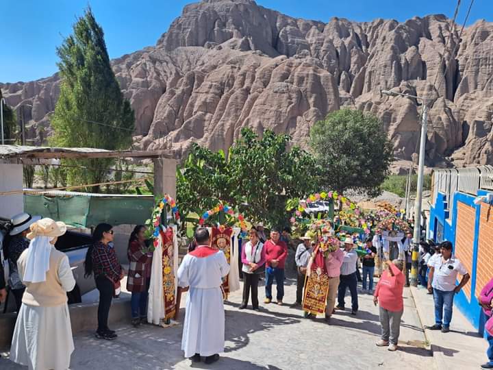Ilabaya celebra Fiesta de las Cruces