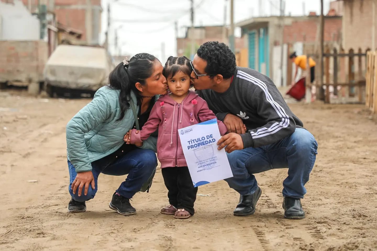 Después de más de 20 años, llegaron los títulos de propiedad para Pachacútec.